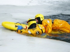 Ice Rescue Training 017